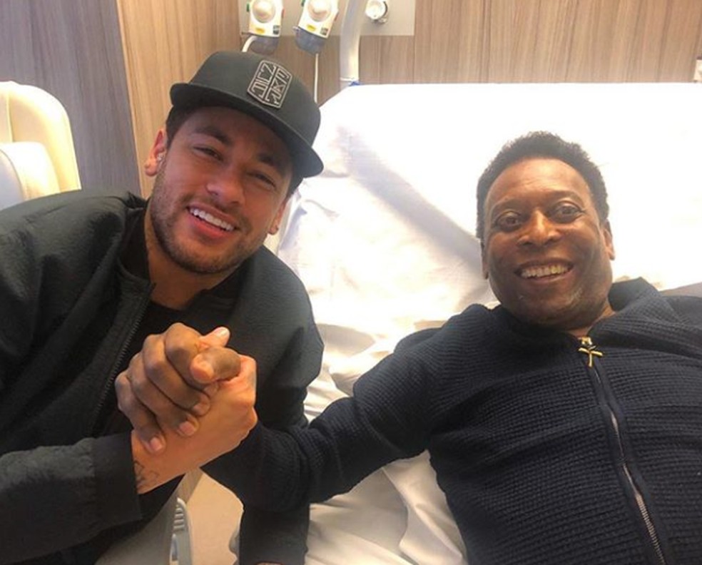 Neymar visitou Pelé no hospital nesta segunda-feira — Foto: Reprodução Instagram