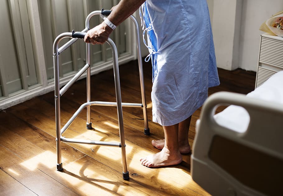 1 a cada 5 idosos com mais de 80 anos será hospitalizado por Covid-19 (Foto: Pixabay)
