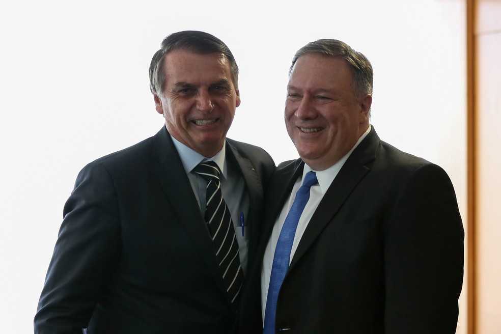 O presidente da RepÃºblica, Jair Bolsonaro, durante audiÃªncia com Mike Pompeo, SecretÃ¡rio de Estado dos EUA, na semana passada â€” Foto: Marcos CorrÃªa/PresidÃªncia da RepÃºblica
