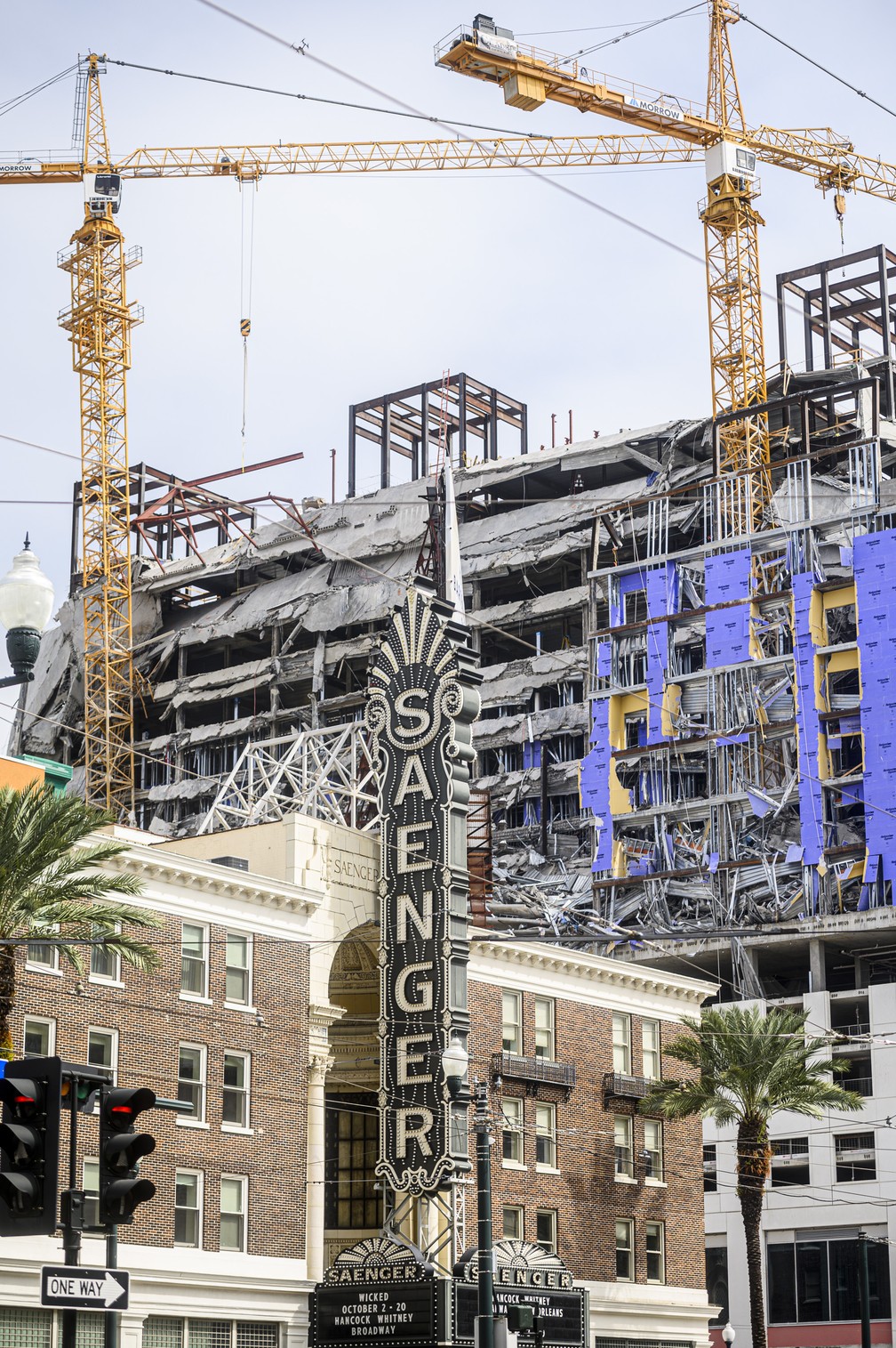 Hotel que desabou em Nova Orleans, nos Estados Unidos  — Foto: Emily Kask/AFP