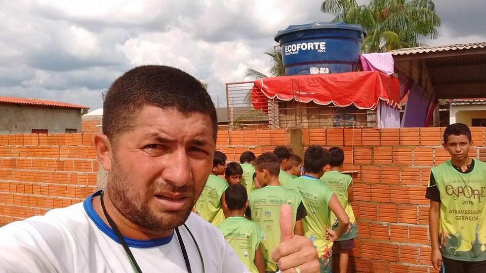 Ex-jogador do Rio Branco-AC Amarilzo Mesquita, sofre atentado, sobrevive e se dedica a projeto social de futebol (Foto: Divulgação/Arquivo pessoal)