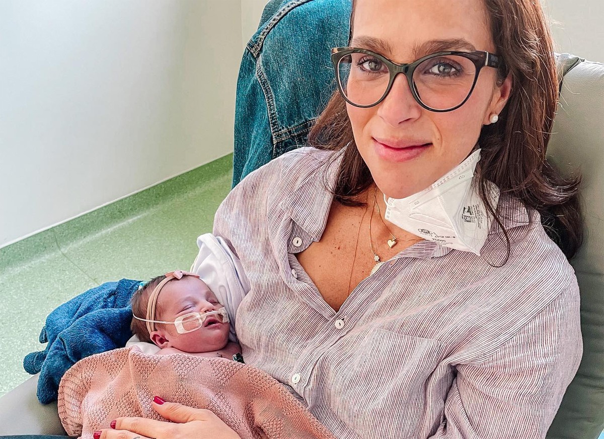 Letícia Cazarré faz desabafo sobre a internação da filha, Maria Guilhermina (Foto: Reprodução / Instagram)