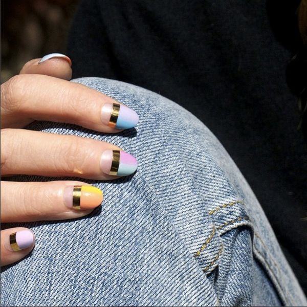 Nail art com vazados é nova febre entre fashionistas (Foto: Instagram/Reprodução)