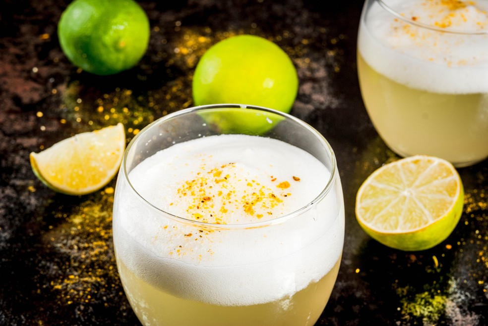 O pisco &eacute; uma aguardente de uva produzida no Peru e no Chile &mdash; Foto: Istock