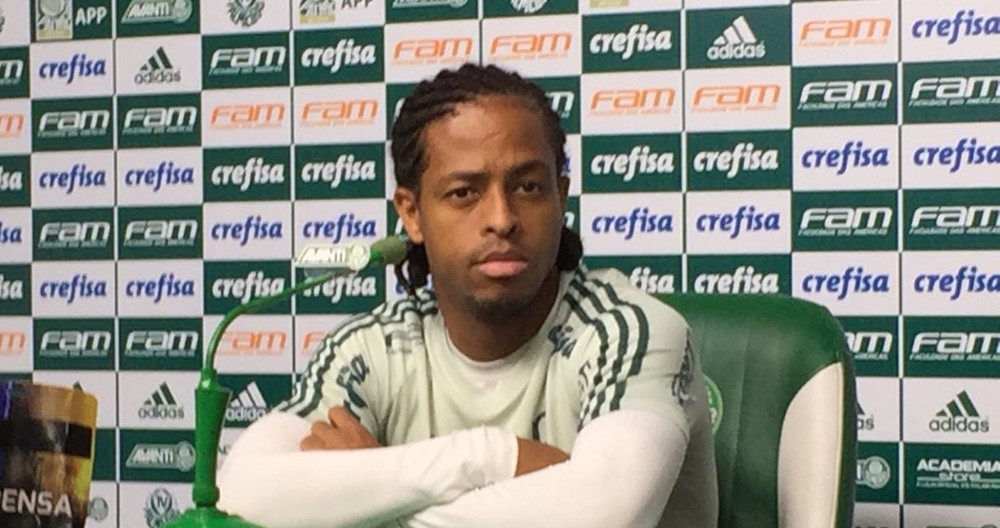  Keno lamenta não permanência de Valentim no comando do Palmeiras
