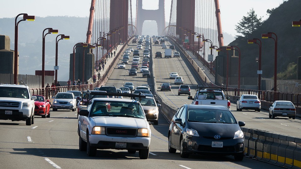 Tráfego de carros na ponte Golden Gate, em São Francisco (EUA) (Foto: Pixabay/ItsaWaB/Creative Commons)