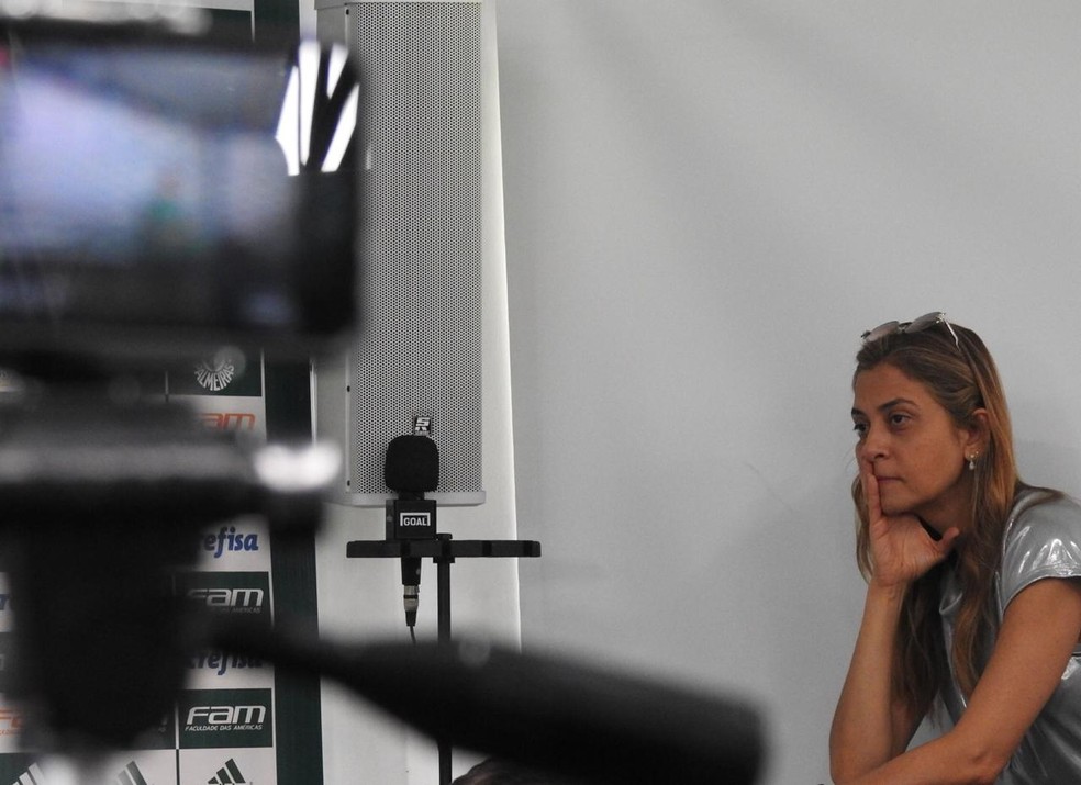 Leila Pereira assiste &agrave; apresenta&ccedil;&atilde;o de Gustavo Scarpa no Palmeiras (Foto: Tossiro Neto)