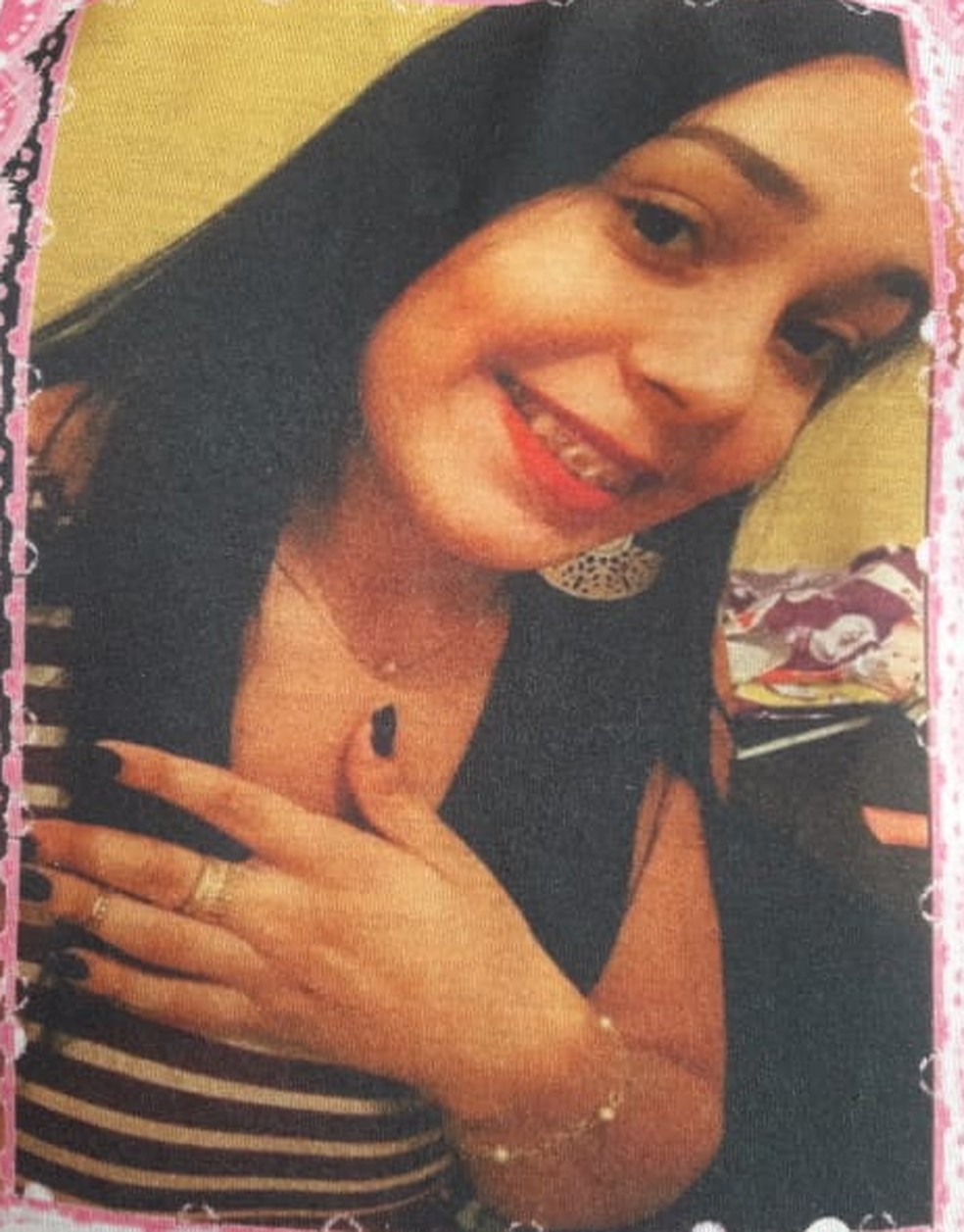 Jovem morta pelo marido em Manaus — Foto: Ive Rylo/ G1 AM