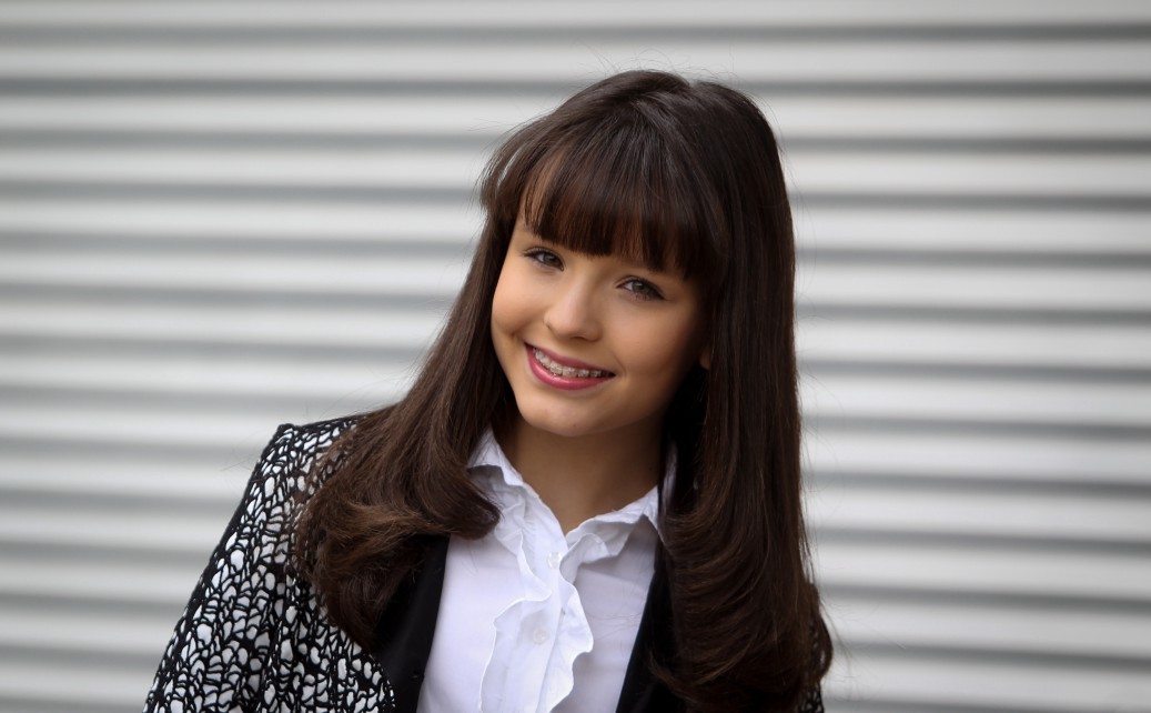 Depois da novela Carrossel, em foto exclusiva para O GLOBO, aos 12 anos — Foto: Marcos Alves/Agência O Globo