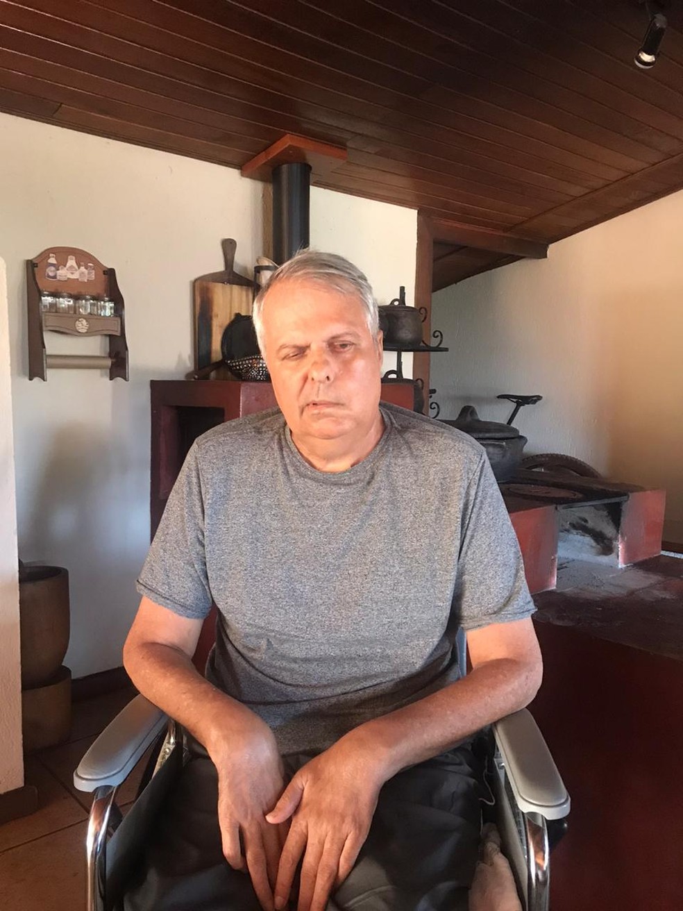 Antônio Carlos de Oliveira enfrenta problemas de locomoção e perda da visão — Foto: Antônio Carlos de Oliveira/Arquivo Pessoal