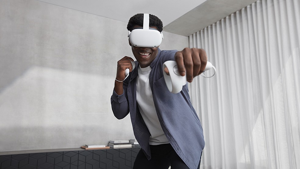 Oculus Quest 2, o headset de realidade virtual do Facebook — Foto: Divulgação/Facebook