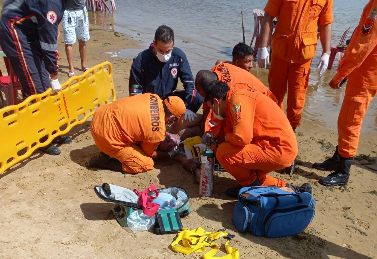 Duas Vítimas De Afogamento São Resgatadas Pelos Bombeiros Em Maceió E Penedo Alagoas G1 7392