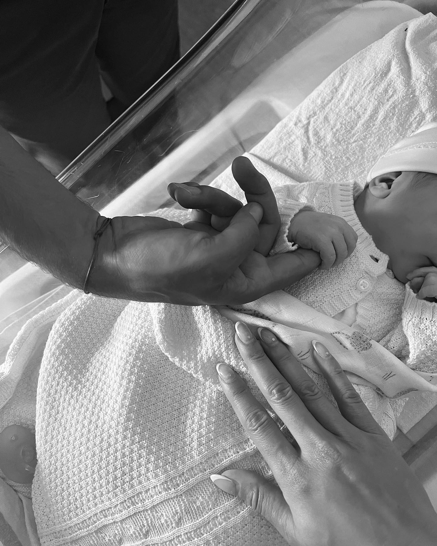 Camila Coelho anunciou o nascimento do primeiro filho, Kai (Foto: Reprodução / Instagram )