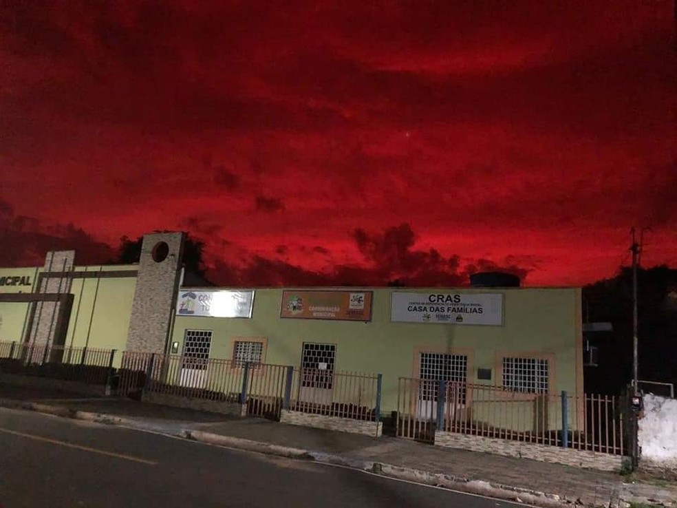 Fenômeno provocado por cinzas vulcânicas em Campo Largo, no Piauí — Foto: Reprodução/Jorge Luís
