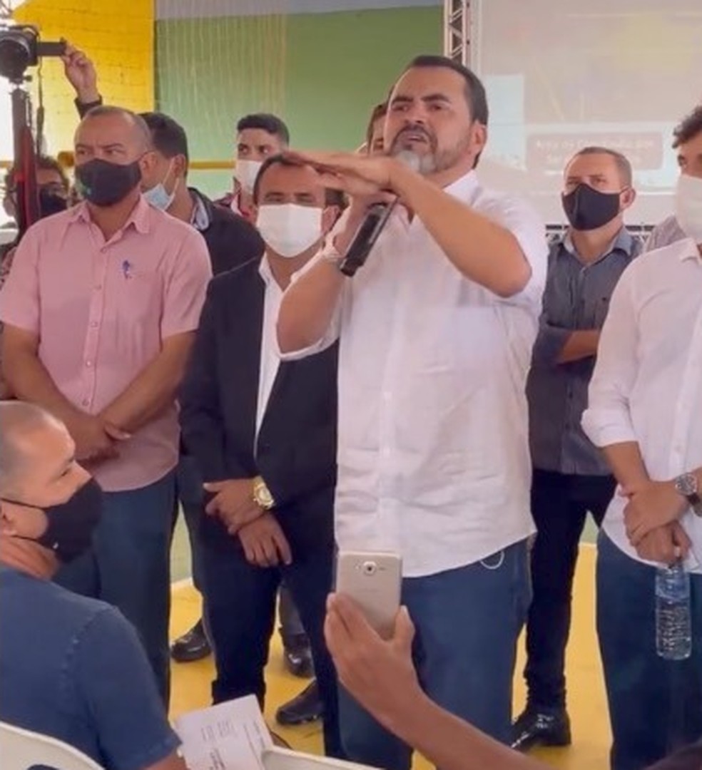 Governador em exercício durante discurso em audiência — Foto: Reprodução