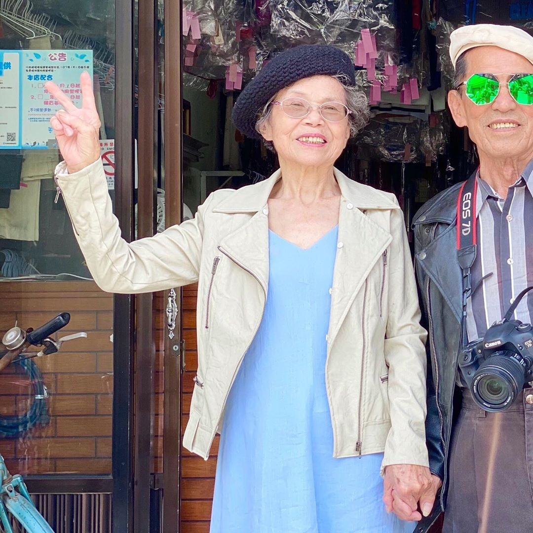 Casal de idosos vira modelo e viralizam na web por causa dos looks estilosos (Foto: reprodução/instagram)