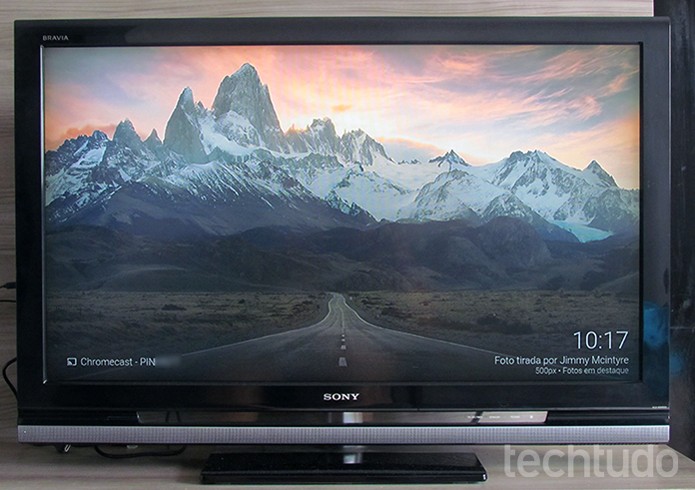 Veja se o Chromecast está conectado e funcionando na sua TV (Foto: Paulo Alves/TechTudo )