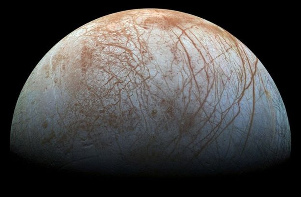 Europa tem um vasto oceano debaixo de sua camada de gelo — Foto: Divulgação/ Nasa/JPL-Caltech/Seti Institute