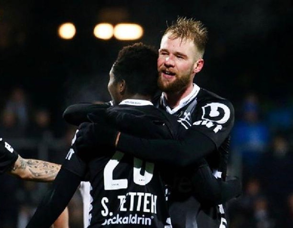 Ex-Grêmio, atacante vive melhor fase da carreira e ...