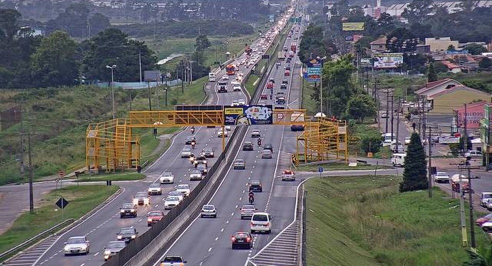 Quarta-feira de muito movimento na BR-277, no sentido Curitiba (Foto: ReproduÃ§Ã£o/ Ecovia)