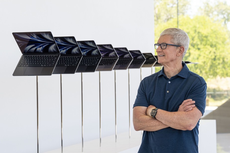 Tim Cook, CEO da Apple, anunciou em reunião com funcionários, que pode comprar chips para seus dispositivos de fábrica do Arizona