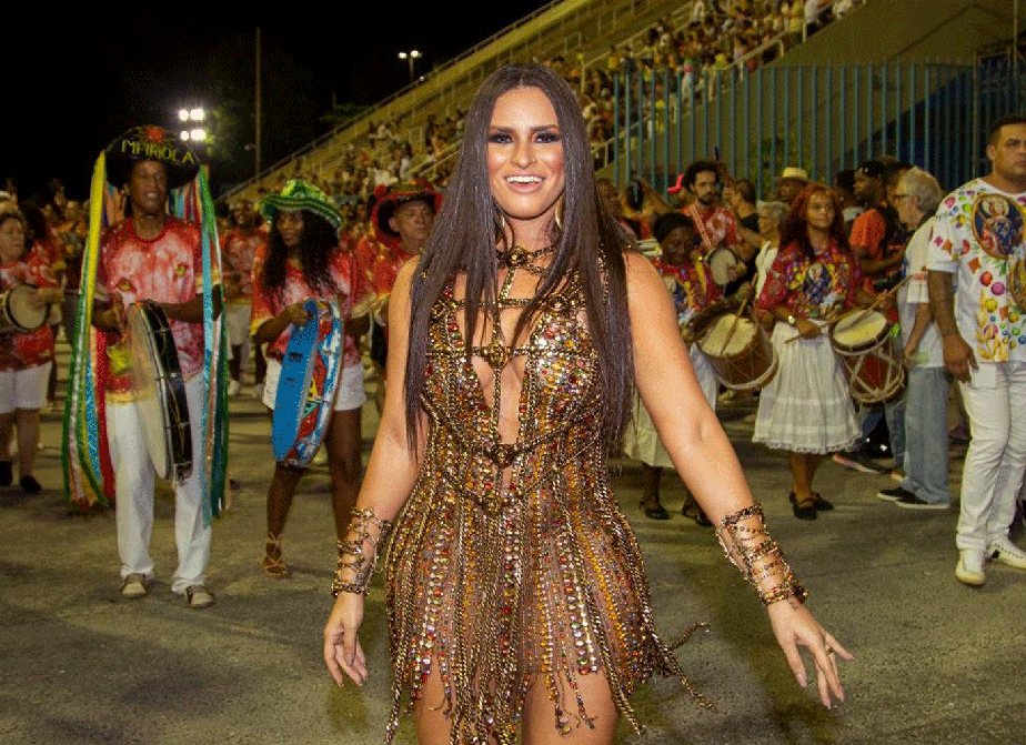 Rainha da Estácio de Sá usa look de R40 mil em ensaio técnico no Rio