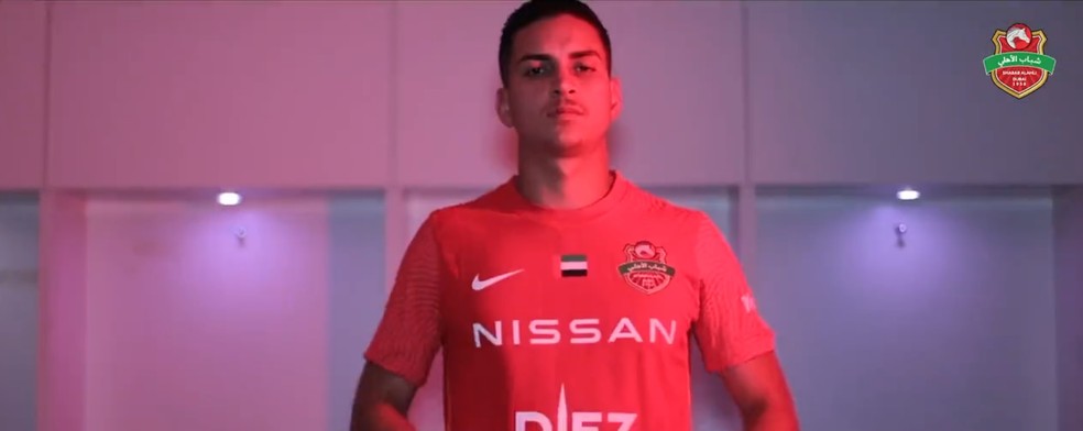 Ex-Palmeiras, zagueiro Renan é anunciado por equipe dos Emirados Árabes