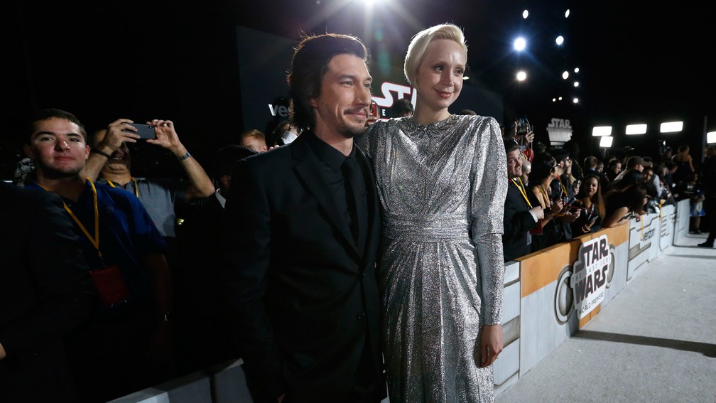Adam Driver e Gwendoline Christie, que fazem os vilões Kylo Ren e Capitã Phasma, na pré-estreia de 'Os Últimos Jedi' (Foto: Mario Anzuoni/Reuters)