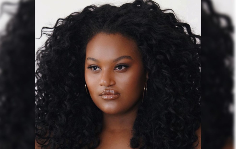 Paciente de hospital no interior de SP, maquiadora &eacute; a primeira modelo  fissurada a posar para Vogue Portugal: 'Cicatriz &eacute; parte de quem sou' |  Bauru e Mar&iacute;lia | G1