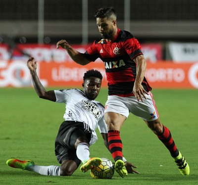 Com 100 de aproveitamento, Diego elogia grupo: Fla foi feliz nas escolhas