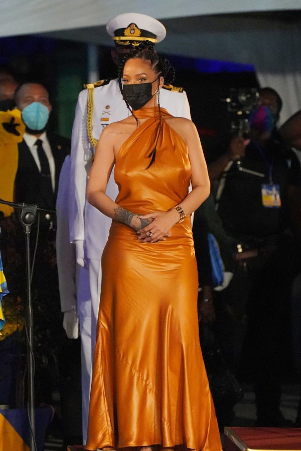 Rihanna attends the Presidential Ceremony in Heroes Square, Bridgetown, Barbados. Picture date: Tuesday November 30, 2021. (Photo by Jonathan Brady/PA Images via Getty Images) (Foto: PA Images via Getty Images)