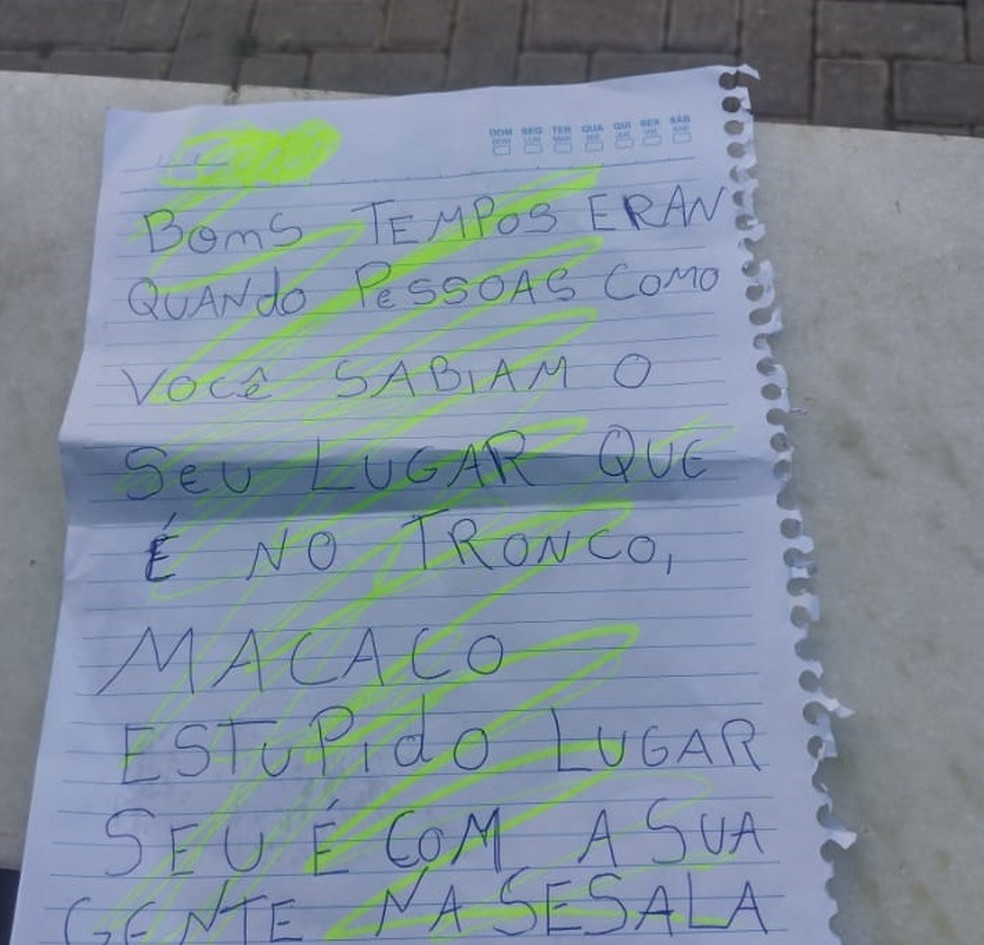 Bilhetes foram deixados em prédio de Belo Horizonte — Foto: Divulgação