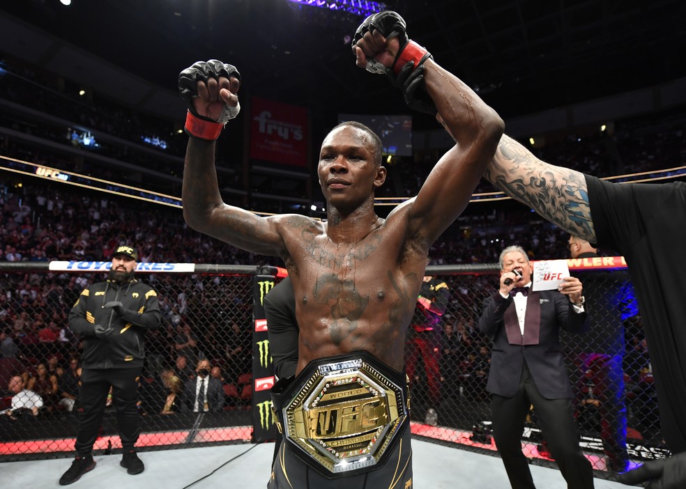 Israel Adesanya UFC 263 — Foto: Getty Images
