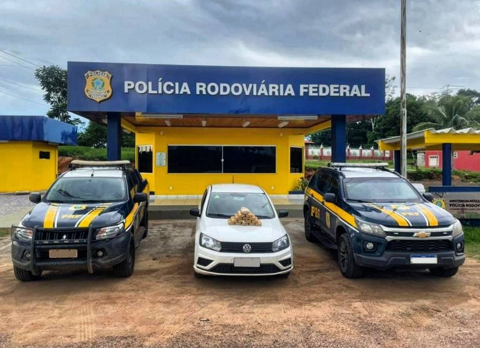Droga foi apreendida nessa segunda-feira (22) na BR-317, em Xapuri — Foto: Arquivo/Polícia Rodoviária Federal no Acre