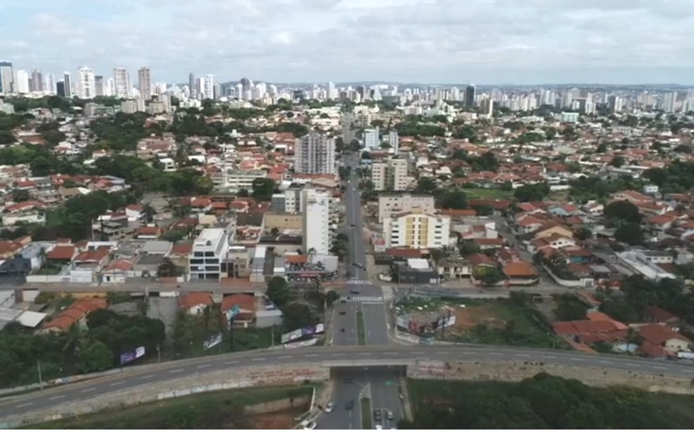 Prefeito de Goiânia sanciona projeto que isenta cerca de 50 mil famílias do IPTU — Foto: Reprodução/TV Anhanguera