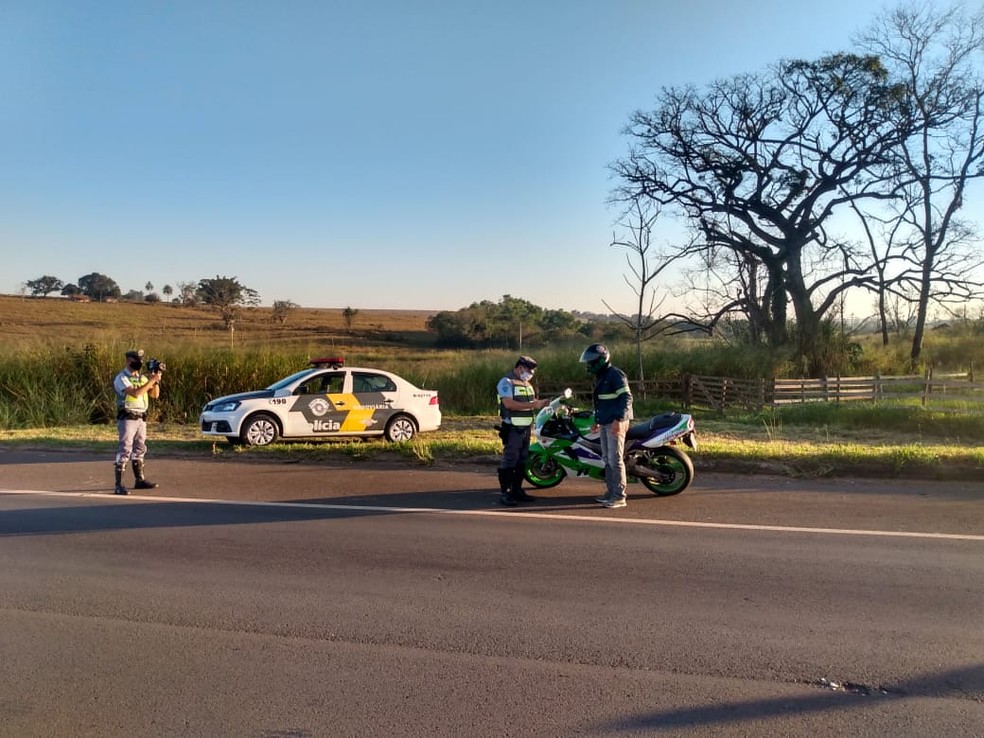 Foco da ação em Bauru foi com as motos de alta cilindrada  — Foto: Polícia Rodoviária/Divulgação 