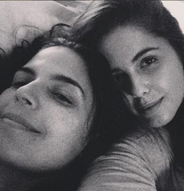 Emanuelle e a filha, Bruna (Foto: Reprodução/Instagram)