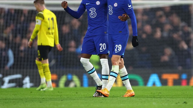 Chelsea faz 2 x 0 no Dortmund e se classifica para quartas da