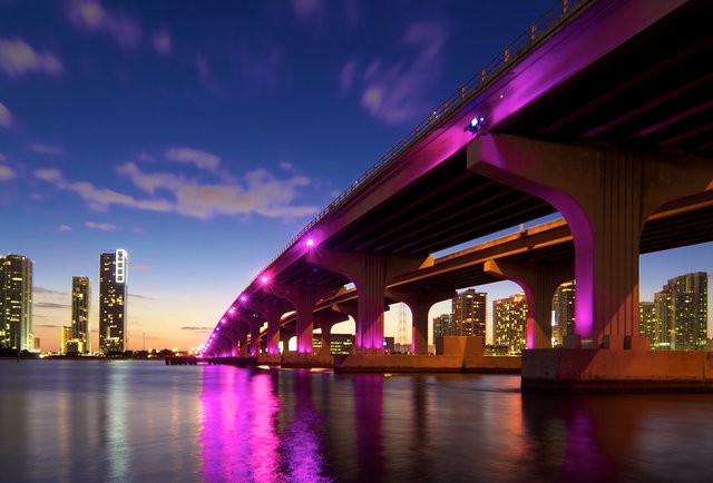 MacArthur Causeway