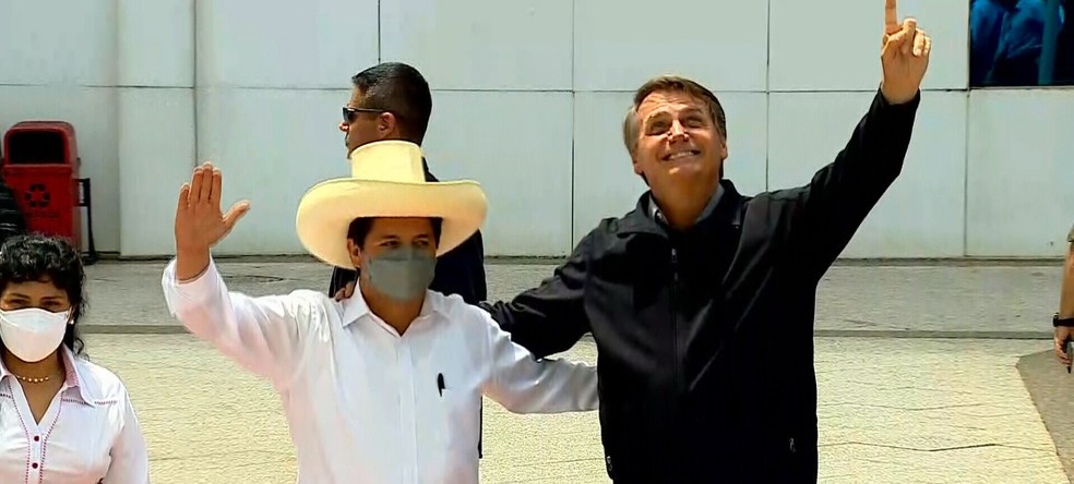 Jair Bolsonaro e presidente do Peru durante visita a Rondônia — Foto: Ruan Gabriel/Rede Amazônica