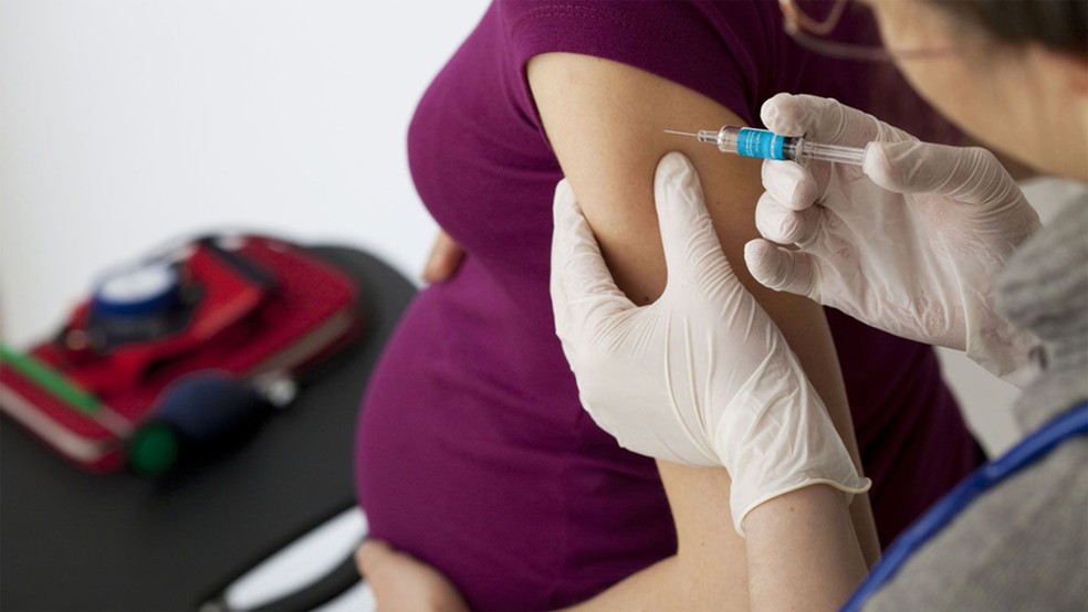 Gestantes estão entre os grupos prioritários com campanha de vacinação antecipada — Foto: Divulgação