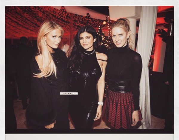 Paris Hilton, sua irmã e Kylie Jenner (Foto: Instagram)