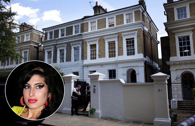 The home of Amy Winehouse, 30 Camden Square, North London. It was announced that the tragic singer had died on 23rd July 2011. The music world has been paying tribute to singer Amy Winehouse, 27, who was found dead at her London home following years of dr (Foto: Corbis via Getty Images)