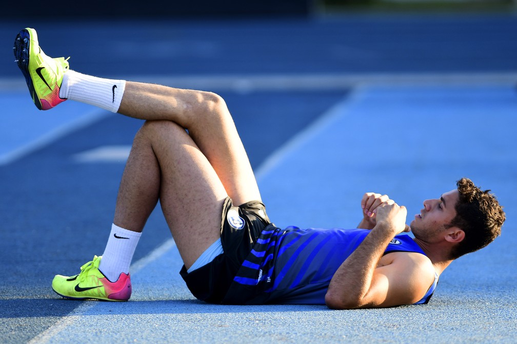 Thiago Braz sente dores na panturrilha no Troféu Brasil de atletismo (Foto: Wagner Carmo/CBAt)