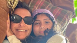 Mônica Martelli e a filha, Julia, gravaram a série 'Os homens são de Marte', antes da pandemia e, depois, apareceram num programa de culinária no GNT — Foto: Reprodução/Instagram
