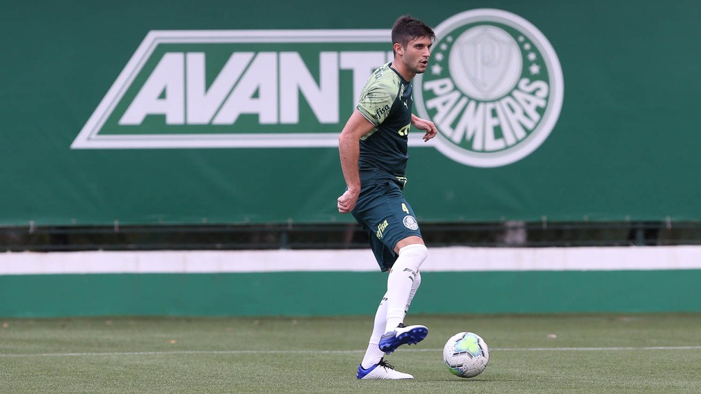 Pouco usado por Abel, mas em alta com a torcida, Kuscevic pode ter nova chance no Palmeiras