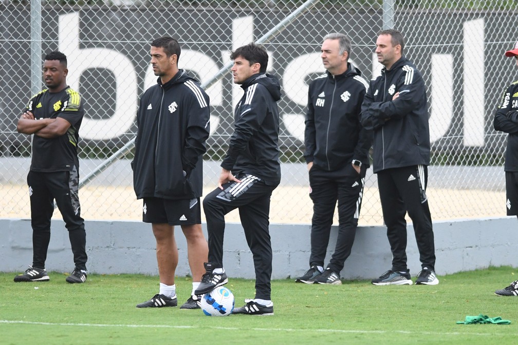 Alexander Medina em treino do Inter — Foto: Ricardo Duarte/Divulgação, Internacional