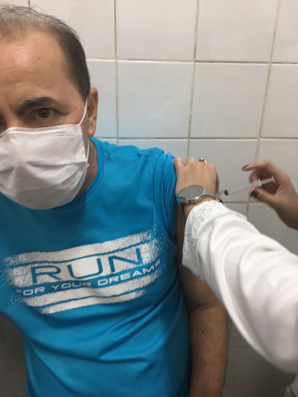 Valdir tomou a segunda dose contra covid-19 no dia 21 de maio — Foto: Wyllguener Oliveira /Arquivo Pessoal