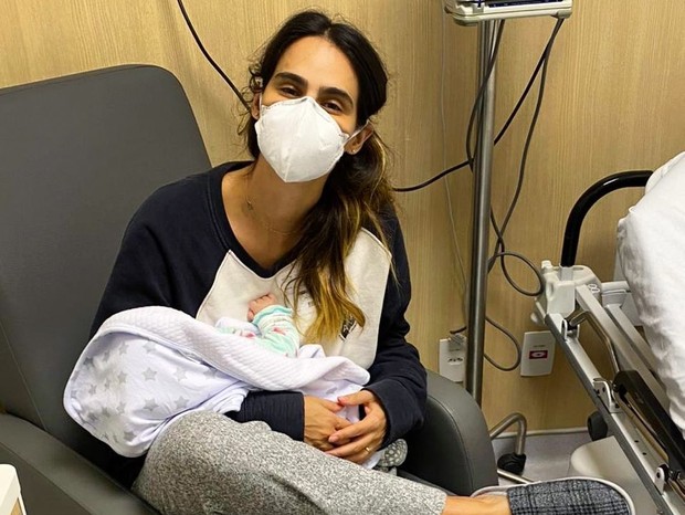 Marcella Fogaça e a filha Sophia (Foto: Reprodução/Instagram)