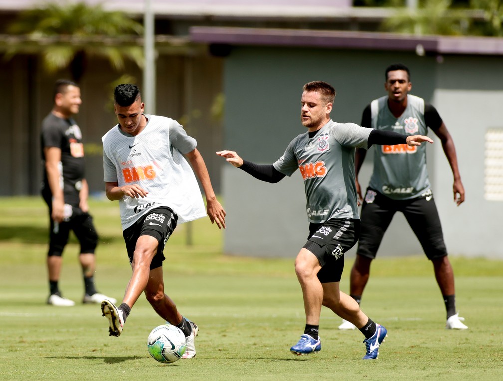Escalação do Corinthians: mesmo após goleada, Mancini pode mexer no time para encarar o Palmeiras
